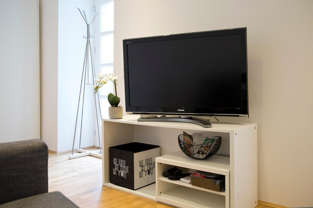 Stylish 1-bedroom By Rochusmarkt Walk To The Center Apartment Vienna