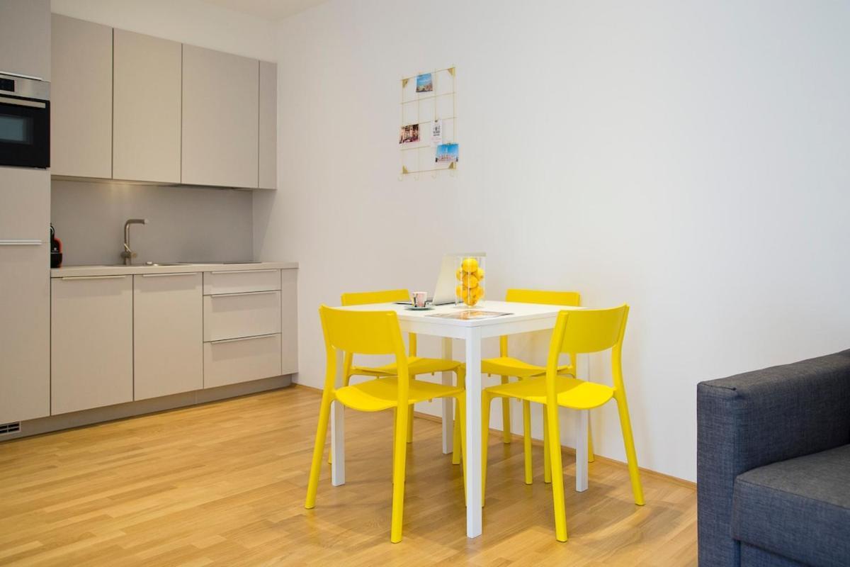 Stylish 1-bedroom By Rochusmarkt Walk To The Center *